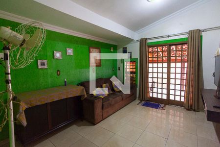 Sala de casa para alugar com 3 quartos, 210m² em Granada, Uberlândia