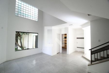 Sala de casa para alugar com 4 quartos, 420m² em Jardim Karaíba, Uberlândia