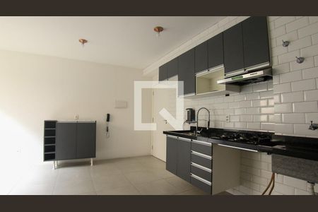 Sala/Cozinha de apartamento para alugar com 1 quarto, 42m² em Sítio da Figueira, São Paulo