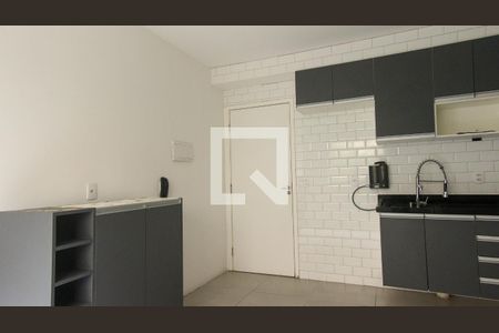 Sala/Cozinha de apartamento para alugar com 1 quarto, 42m² em Sítio da Figueira, São Paulo