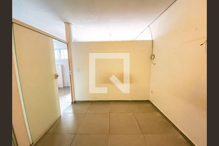 Sala/Cozinha de kitnet/studio para alugar com 1 quarto, 28m² em Cidade Intercap, São Paulo