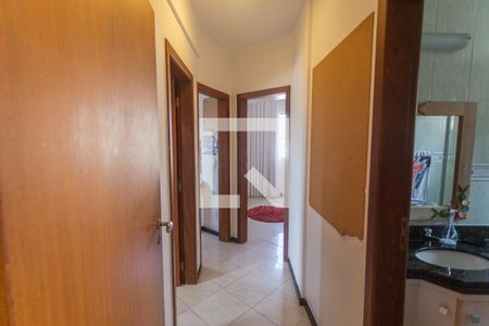 Corredor de apartamento à venda com 3 quartos, 88m² em Sagrada Família, Belo Horizonte