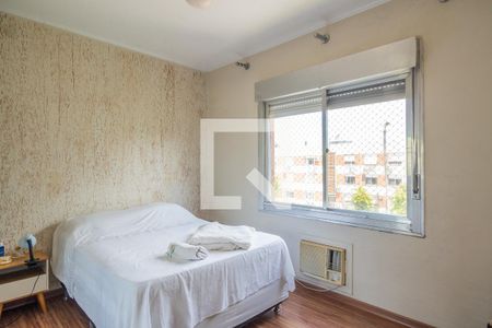 Quarto 1 de apartamento para alugar com 2 quartos, 74m² em Cristal, Porto Alegre