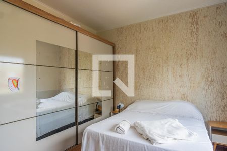 Quarto 1 de apartamento para alugar com 2 quartos, 74m² em Cristal, Porto Alegre