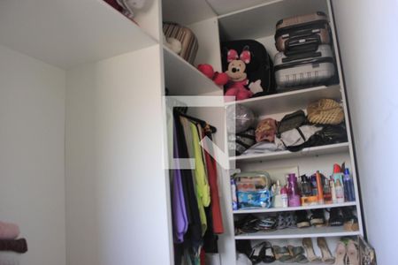 Closet de casa à venda com 3 quartos, 220m² em Jardim Vila Galvao, Guarulhos