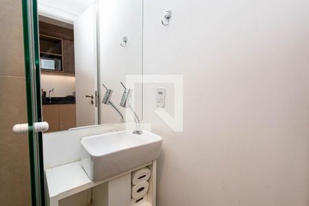 Banheiro de kitnet/studio para alugar com 1 quarto, 19m² em Bela Vista, São Paulo