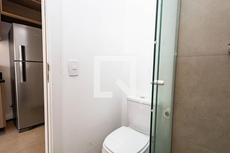 Banheiro de kitnet/studio para alugar com 1 quarto, 19m² em Bela Vista, São Paulo