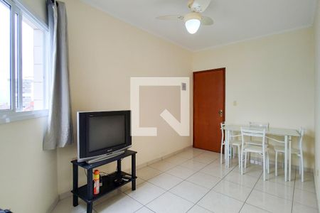 Sala de apartamento para alugar com 1 quarto, 38m² em Mirim, Praia Grande