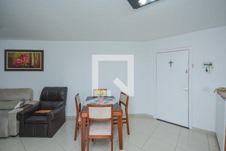 Sala de apartamento à venda com 3 quartos, 70m² em Jardim Marajoara, São Paulo