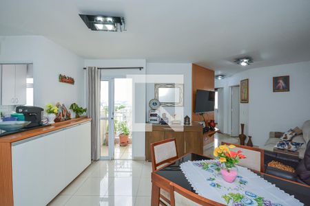 Sala de apartamento à venda com 3 quartos, 70m² em Jardim Marajoara, São Paulo