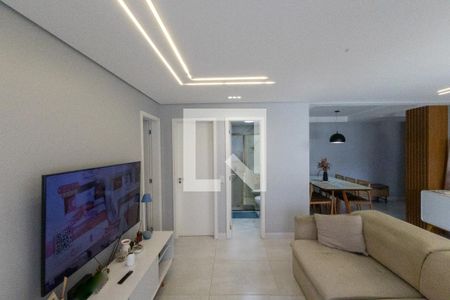 Sala de estar de apartamento à venda com 2 quartos, 81m² em Vila Isa, São Paulo