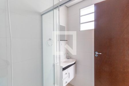 Banheiro de apartamento para alugar com 1 quarto, 24m² em Cidade Patriarca, São Paulo