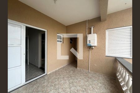 Sacada Suíte  de casa para alugar com 2 quartos, 250m² em Vila Figueira, Suzano