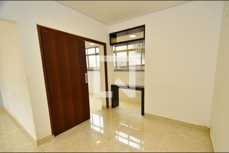 Sala de jantar de apartamento à venda com 3 quartos, 84m² em Floresta, Belo Horizonte