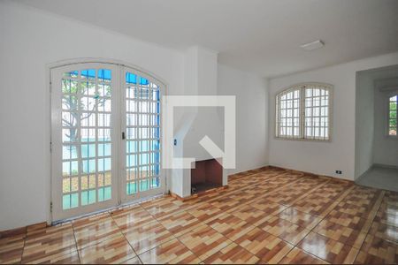 Sala de casa para alugar com 4 quartos, 234m² em Jardim Colombo, São Paulo