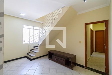 Sala 1 de apartamento para alugar com 2 quartos, 120m² em Manacás, Belo Horizonte