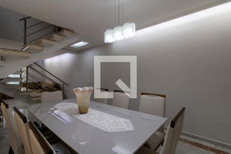 Sala de casa à venda com 3 quartos, 200m² em Vila Milton, Guarulhos