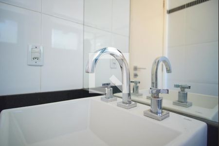 Banheiro Corredor - Torneira de apartamento à venda com 1 quarto, 45m² em Mont’serrat, Porto Alegre