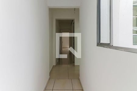 Corredor Quartos de casa para alugar com 2 quartos, 106m² em Vila Butantã, São Paulo