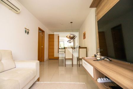 Sala de apartamento para alugar com 2 quartos, 72m² em Recreio dos Bandeirantes, Rio de Janeiro