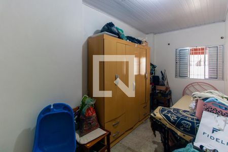 Quarto 2 de casa para alugar com 2 quartos, 79m² em Jardim Ivone, São Paulo