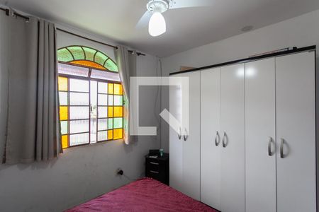 Suíte de casa à venda com 6 quartos, 284m² em Copacabana, Belo Horizonte