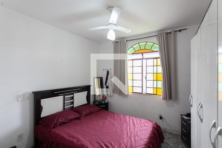 Suíte de casa à venda com 6 quartos, 284m² em Copacabana, Belo Horizonte