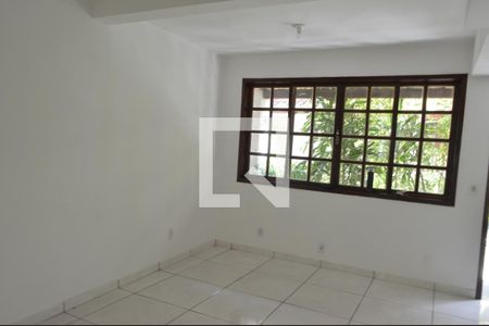 Sala de casa de condomínio à venda com 2 quartos, 90m² em Freguesia (jacarepaguá), Rio de Janeiro