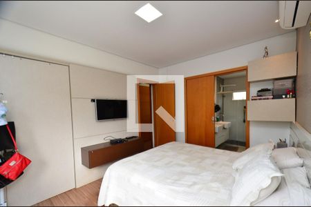 Suite1 de casa à venda com 4 quartos, 340m² em Buritis, Belo Horizonte