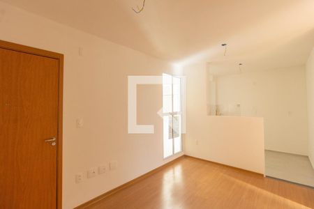 Sala de apartamento para alugar com 2 quartos, 50m² em Jansen, Gravataí