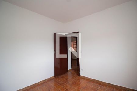 Quarto 1 de casa para alugar com 2 quartos, 90m² em Vila Serralheiro, São Paulo