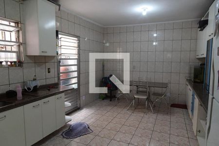 Casa à venda com 125m², 4 quartos e 2 vagas