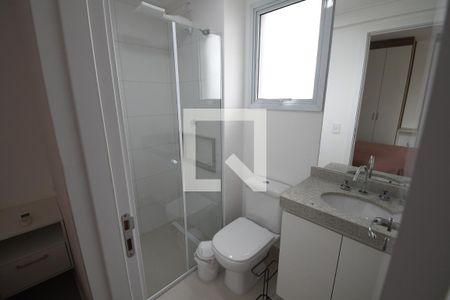 Banheiro de kitnet/studio para alugar com 1 quarto, 42m² em Centro, Campinas