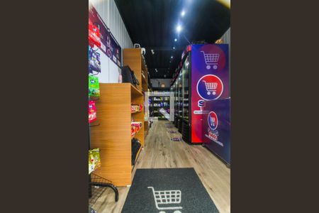 Apartamento para alugar com 42m², 2 quartos e sem vaga Apartamento para alugar com 42m², 2 quartos e sem vagaMini Mercado