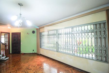 Sala de casa à venda com 3 quartos, 300m² em Água Rasa, São Paulo