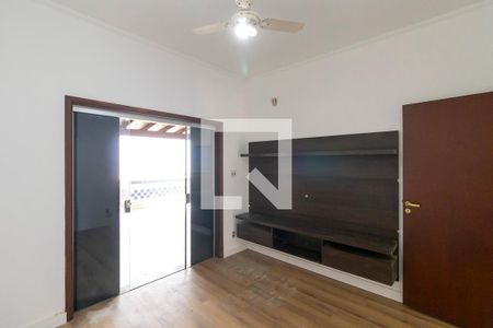 Sala de TV de casa à venda com 3 quartos, 319m² em Parque das Universidades, Campinas