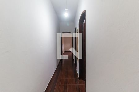 Corredor de casa para alugar com 3 quartos, 150m² em Vila Vitoria, Mogi das Cruzes