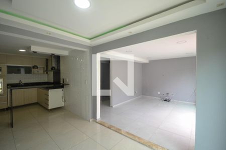 Sala de casa para alugar com 4 quartos, 110m² em Vila Maranhao, Nova Iguaçu