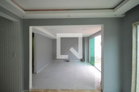 Sala de casa para alugar com 4 quartos, 110m² em Vila Maranhao, Nova Iguaçu