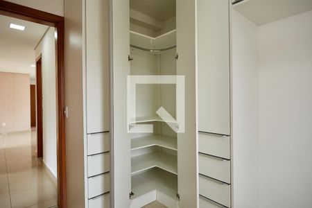 Quarto 1 de apartamento para alugar com 3 quartos, 80m² em Paraíso, Belo Horizonte