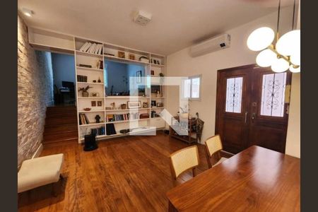 Casa à venda com 2 quartos, 128m² em Vila Mariana, São Paulo