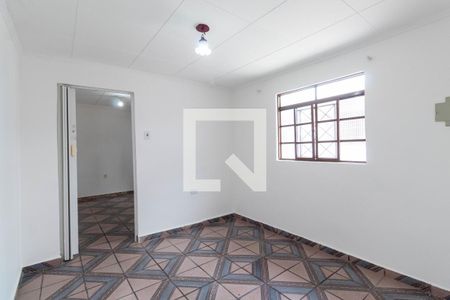 Sala de casa para alugar com 2 quartos, 80m² em Vila Nhocuné, São Paulo