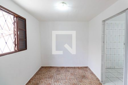 Quarto 1 de casa para alugar com 2 quartos, 80m² em Vila Nhocuné, São Paulo