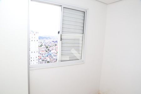 Quarto 2 de apartamento para alugar com 2 quartos, 43m² em Jardim Las Vegas, Guarulhos