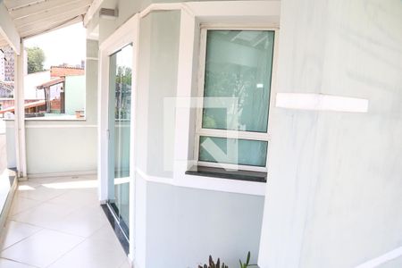 Casa à venda com 400m², 3 quartos e 6 vagas Casa à venda com 400m², 3 quartos e 6 vagasVaranda