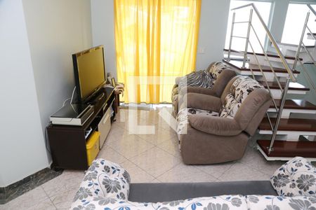 Casa à venda com 400m², 3 quartos e 6 vagas Casa à venda com 400m², 3 quartos e 6 vagasSala de TV