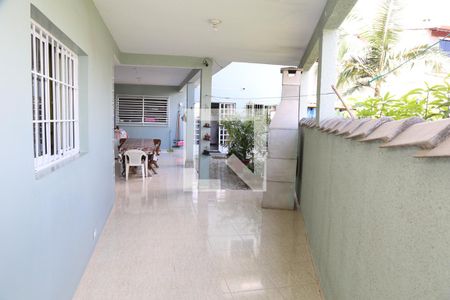 Casa à venda com 400m², 3 quartos e 6 vagas Casa à venda com 400m², 3 quartos e 6 vagasQuintal