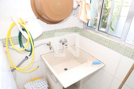 Casa à venda com 400m², 3 quartos e 6 vagas Casa à venda com 400m², 3 quartos e 6 vagasÁrea de Serviço