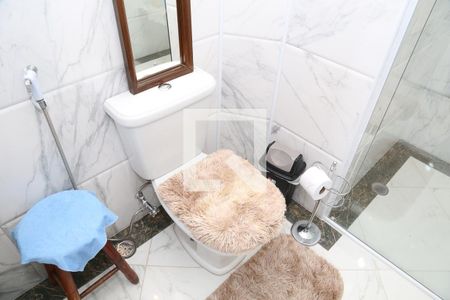 Casa à venda com 400m², 3 quartos e 6 vagas Casa à venda com 400m², 3 quartos e 6 vagasBanheiro da Suíte 2