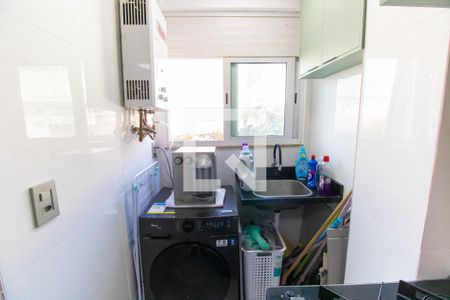 Apartamento à venda com 80m², 2 quartos e 1 vaga Apartamento à venda com 80m², 2 quartos e 1 vagaCozinha e Área de Serviço